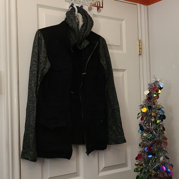 Cute jacket - Picture 1 of 1